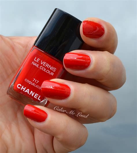 Chanel Coquelicot (717) Le Vernis Nail Colour Review